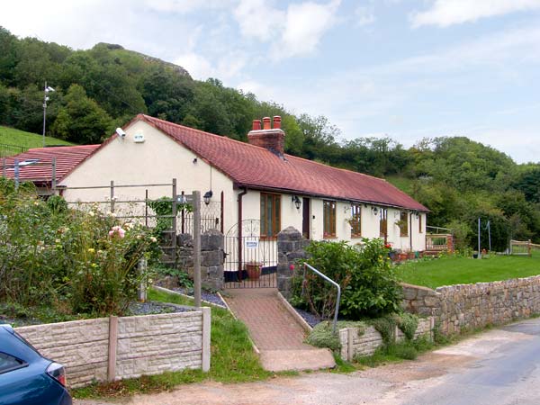 Bron Berllan Uchaf