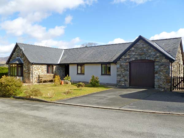 Y Gilfach