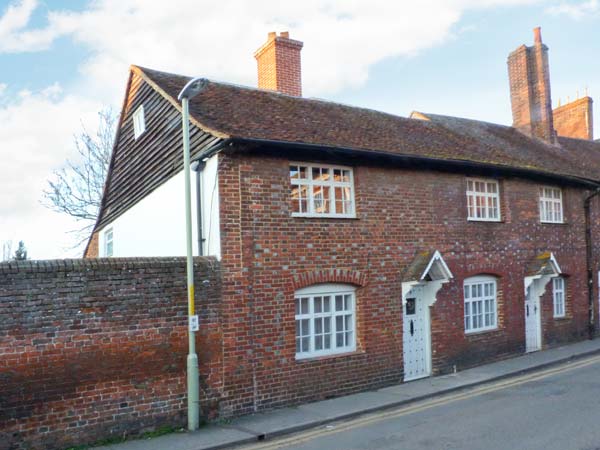 9 Linden Grove