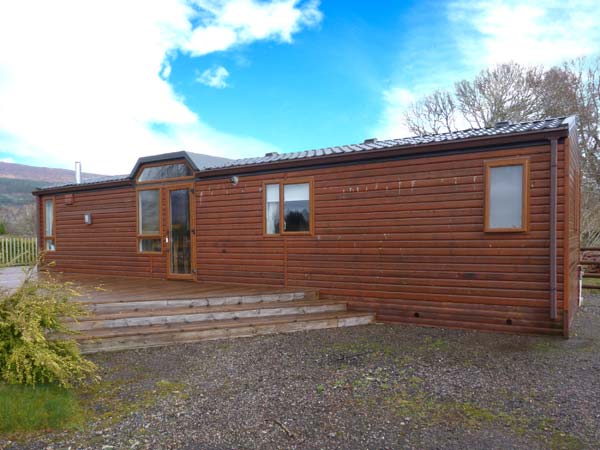 The Four Oaks Chalet
