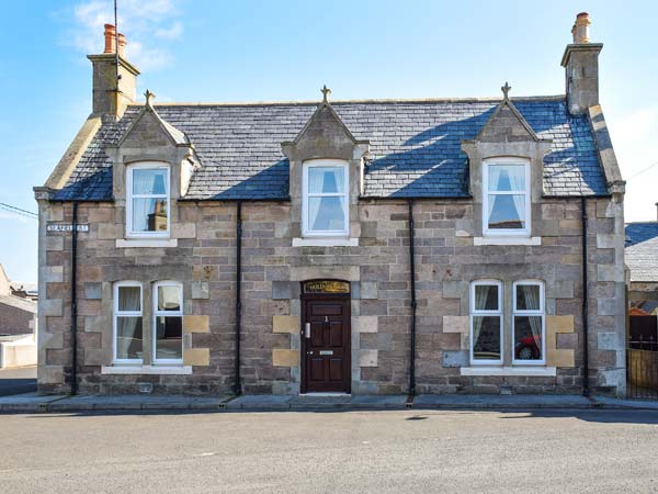 Holly Hoose