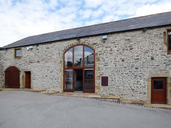 Broadway Barn