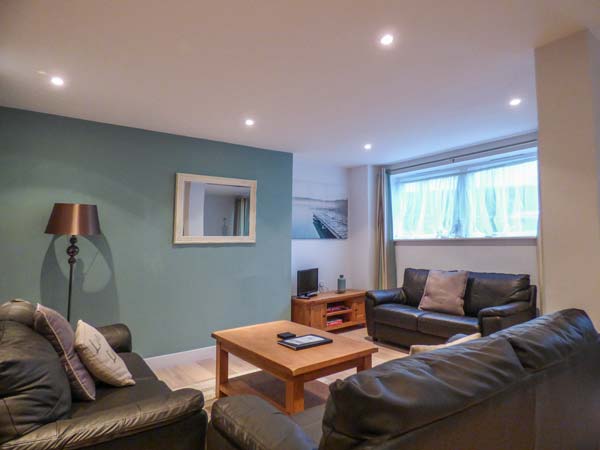 Apartment 28